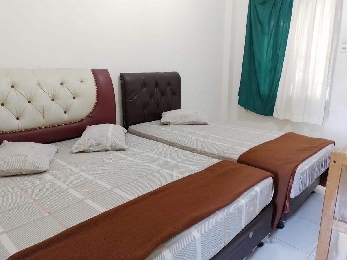 Penginapan Syariah Parit  Екстериор снимка